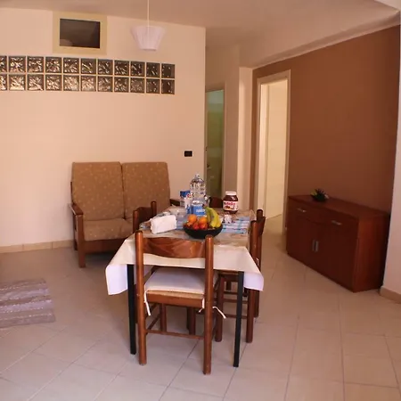 Vito Orange Apartment Ricadi
